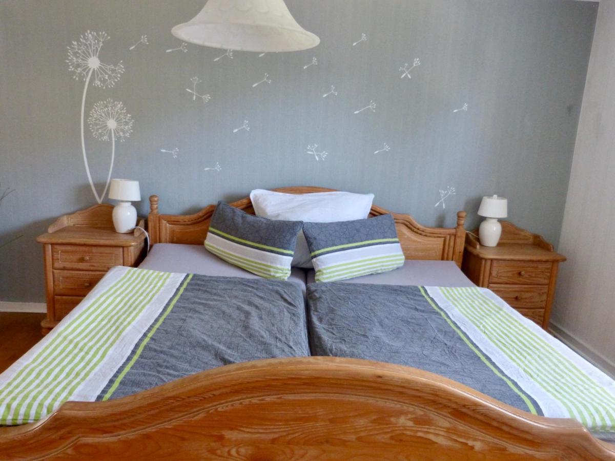 Ferienwohnung Rundumgruen Olpe bei Meschede Esterno foto